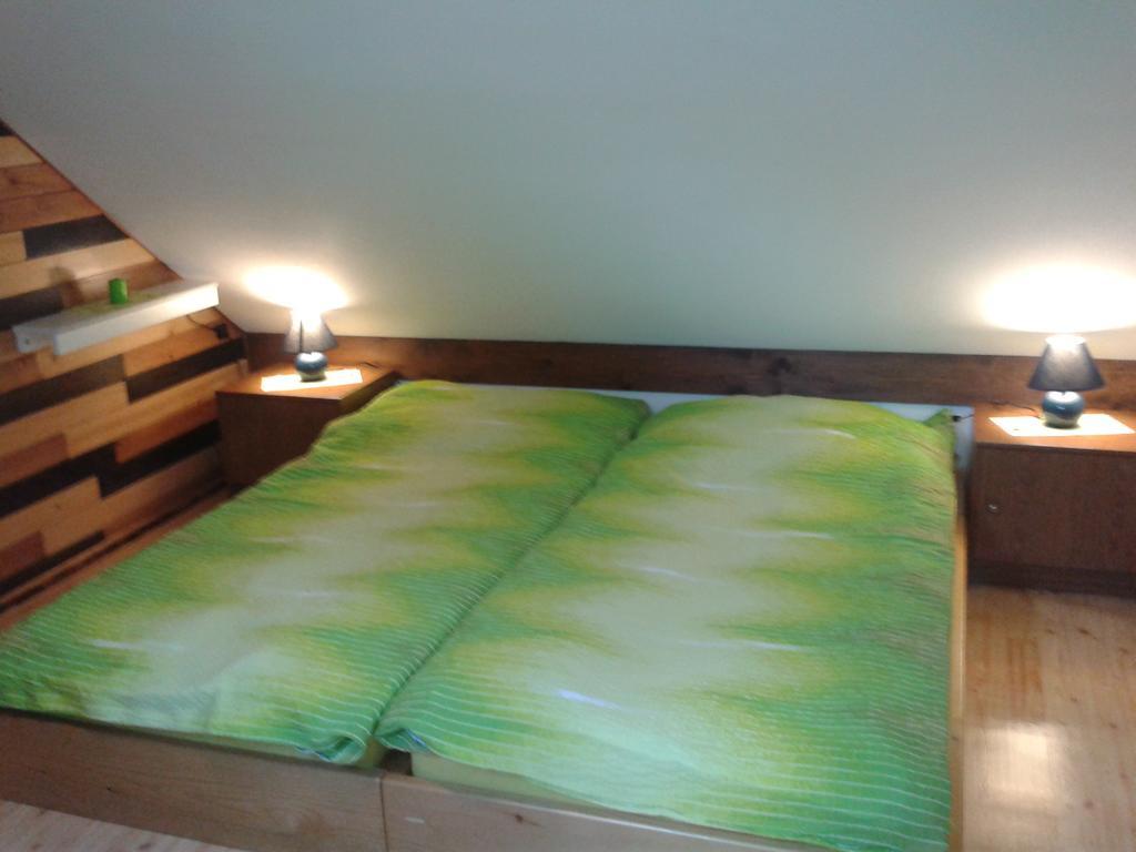 Holiday Home Prdelanca Luče Rum bild